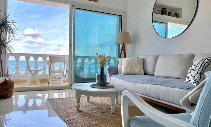 La Marsa House | 4 Pièces Avec Balcon sur la mer