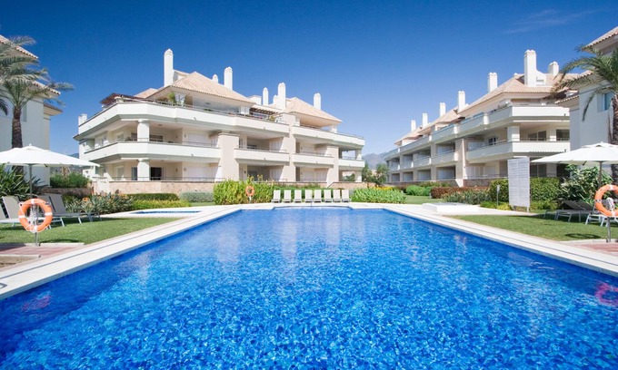 New Golden Mile Apartment | 405 Luxury 4 Bed Penthouse, Heated 20m Pool-Front Line-Paseo-Bikes-BBQ-Hot Tub