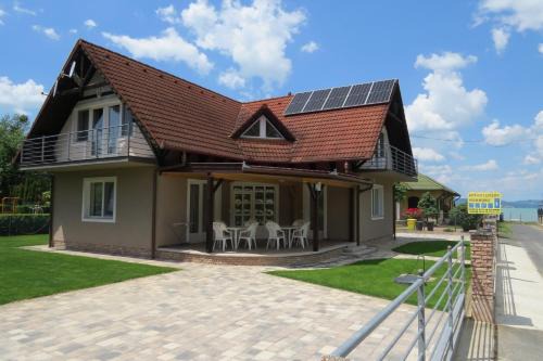 Balatonlelle Apartment | 41 fös klímás apartman