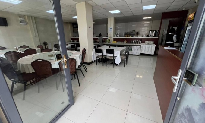 Kigali Apartment | 4220 and 4104 Phoenix Studios