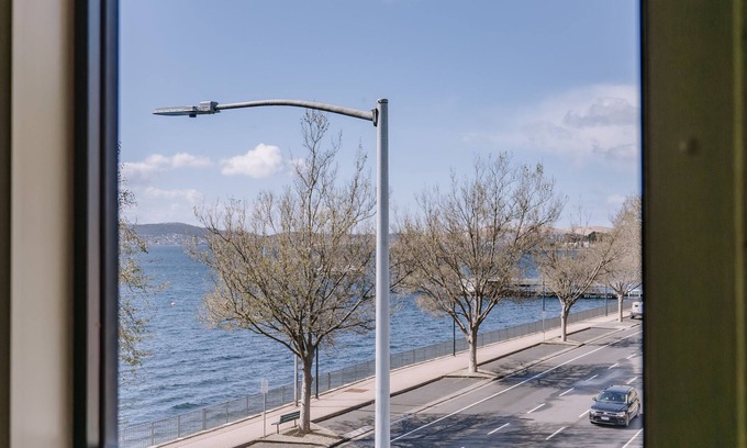 Sandy Bay Hotel | 429 Apartments and Suites