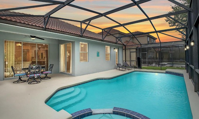 Bellavida House | 4BR Family Home Pvt Pool BBQ