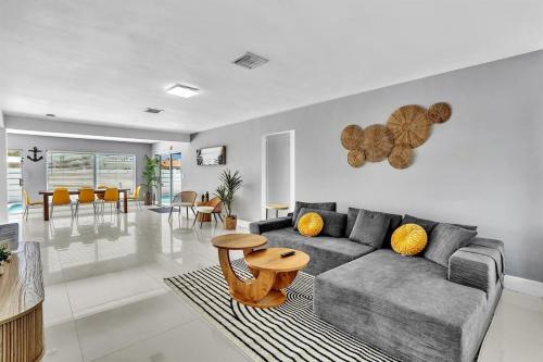 Hollywood Lakes Villa | 4BR Home Heated Pool And BBQ short drive Beach!