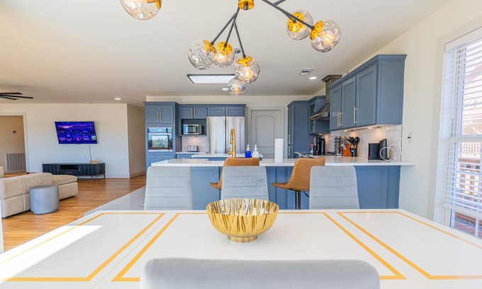 Eufaula House | 4BR Lakeview Game Room Hot Tub Fire Pit & Grill