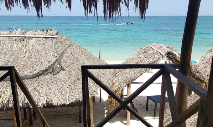 Bocachica Bed & Breakfast | 4C2-R CABAÑA EN ISLA BARU