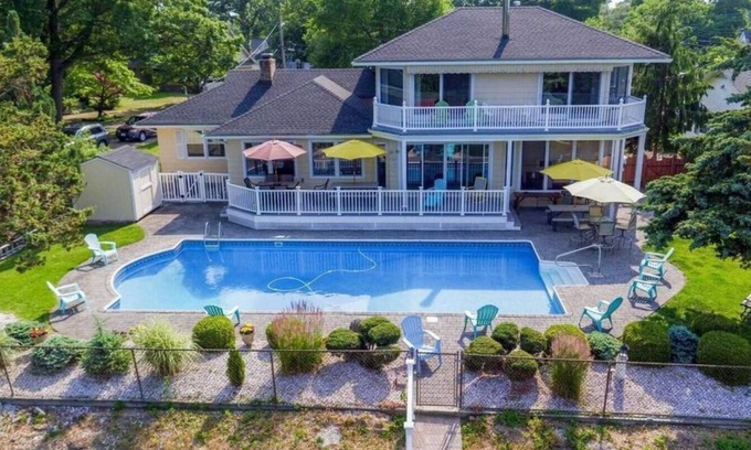 Point Pleasant House | 5-Bdrm Home w/Large Pool near beaches on canal