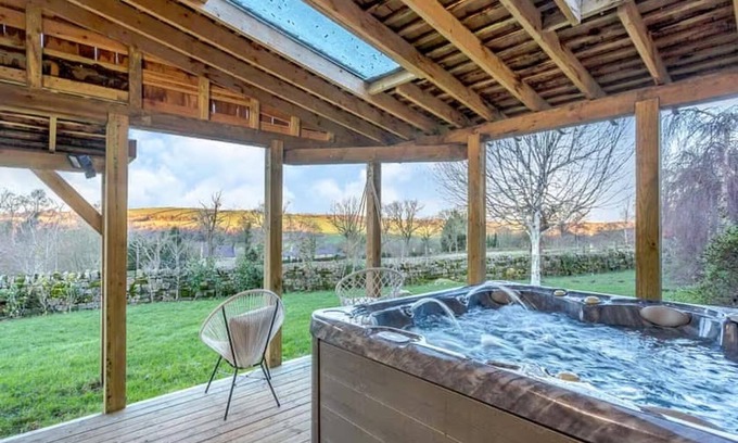 Ripley House | 5-bed Country Retreat in Harrogate With Hot Tub