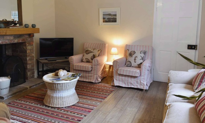 Rudston Cottage | 5 bedroom accommodation in Rudston, near Bridlington