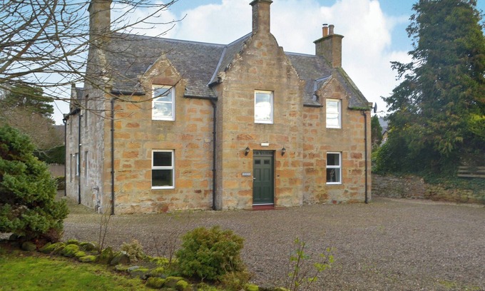 Dornoch Cottage | 5 bedroom accommodation in Dornoch, near Tain