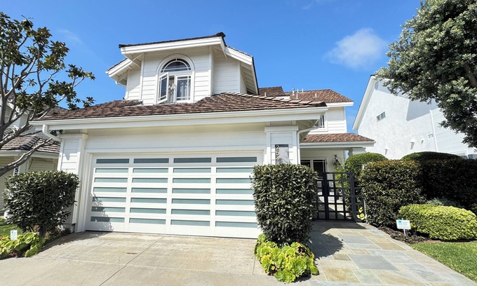 Corona del Mar Villa | 5-bedroom in Newport Beach,the High quality, convenient and very comfortable;