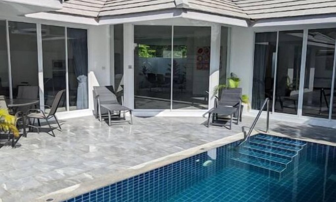 Lipa Noi House | 5 Islands Pool Villa only 100 meters walk to the beach!