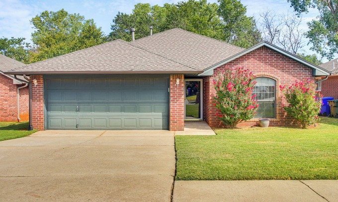 Norman House | 5 Mi to University of Oklahoma: Home w/Patio!