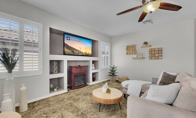 Springfield Lakes House | 55+ Solera Chandler. Golf, Pools, Amenities Galore.
