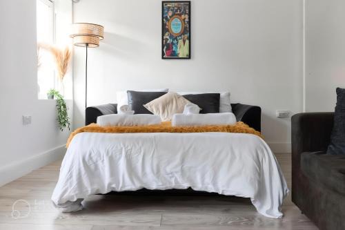 Weavers Apartment | 6 Sleeper Sanctuary in BrickLane