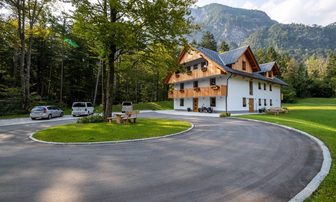 Ukanc Apartment | 66 m² Apartment ∙ 2 bedrooms ∙ 4 guests