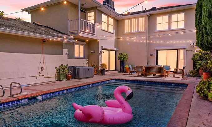 Pico - Robertson House | 6BR Villa with Pool, Jacuzzi & Game Room, Walk to Rodeo Drive