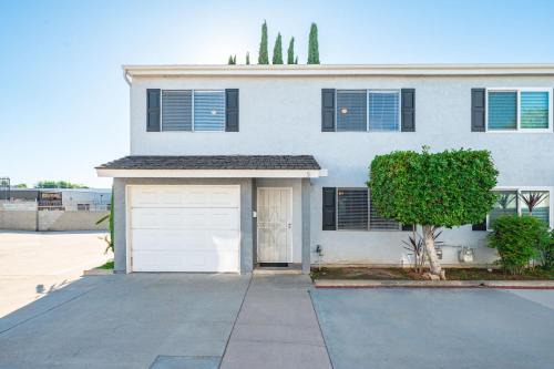 Charter Oak House | 734 Glendora