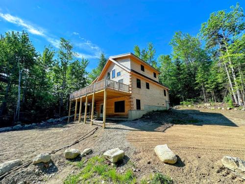 Bethlehem House | 73R 73R Brand new log home on quiet side
