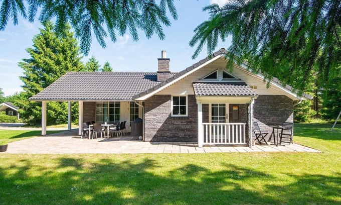 Arrild Ferieby House | 8 person holiday home in Toftlund