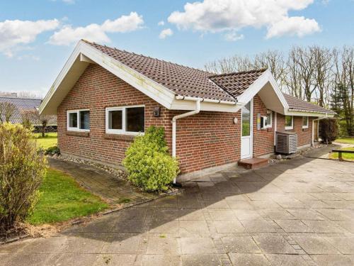 Bork Havn House | 8 person holiday home in Hemmet
