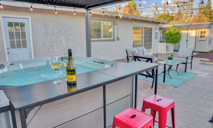 Park Santiago House | 9 mins from Disneyland Arcade Jacuzzi EV Charge