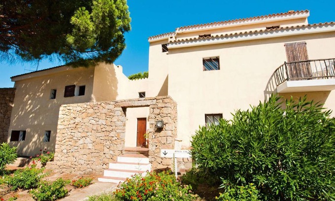 Baja Sardinia Apartment | 95 m² Apartment ∙ 3 bedrooms ∙ 5 guests