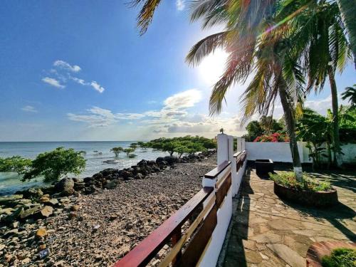 Veracruz Apartment | A beachfront property very near to Panama city