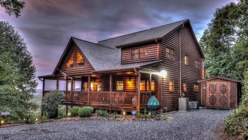 Mineral Bluff House | A Bear's Dream