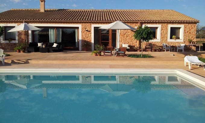 Son Antem Ski Chalet | A charming house in the south of Mallorca