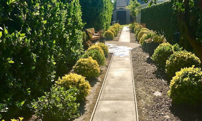 San Gabriel House | A HIDDEN GEM AT THE END OF THE GARDEN PATH!