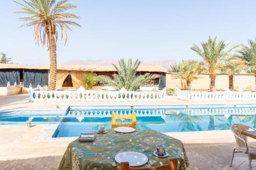 Afra House | A LA FRAICHEUR DU DRAA