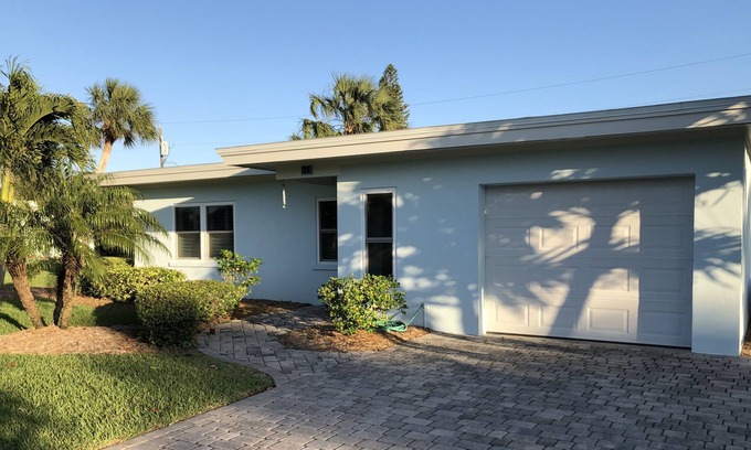Indialantic By The Sea House | A little cottage by the Sea.