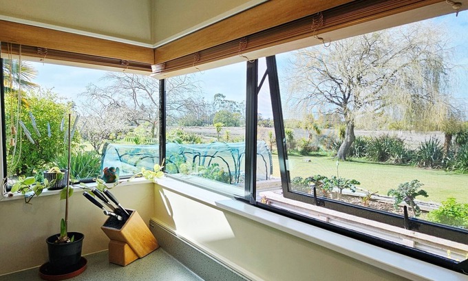 Mapua House | A stunning large family home, perfect for two families travelling together, space for everyone.