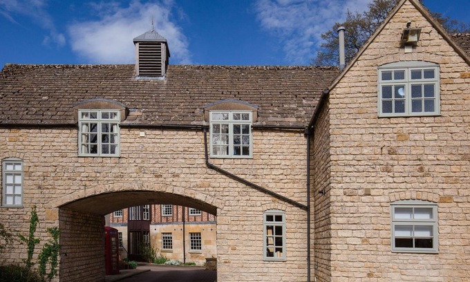 Winchcombe Cottage | A sudeley castle cottage that sleeps 4 guests in 2 bedrooms