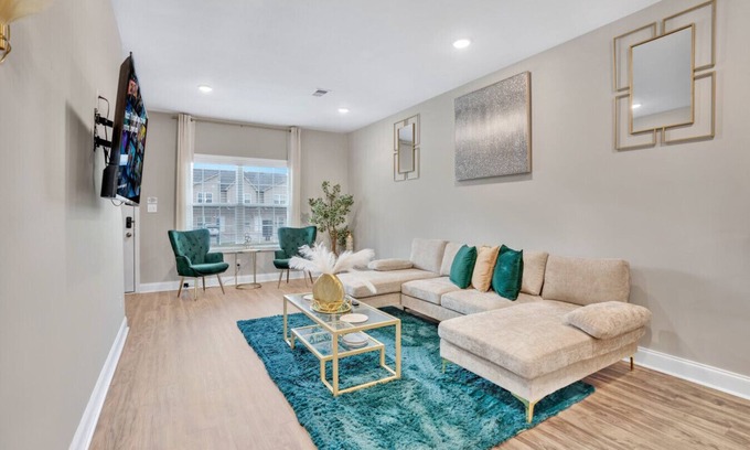 Clarksville House | A Taste of Luxe: Upscale Condo Near Nashville and Ft. Campbell