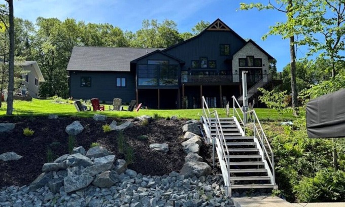 Brill House | A Wave From it All on Long Lake