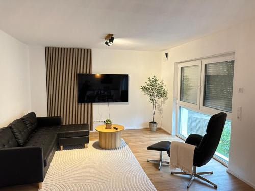 Ehningen Apartment | AB2 OG I Top-Wohnung mit Balkon & privatem Eingang I Garage I 3 Min zur S-Bahn - Nähe Messe Stuttgart & Daimler - Ideal für Geschäftsreisende, Familien & Projektteams