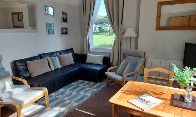 Torquay City Centre Apartment | Abbey View Holiday Flats