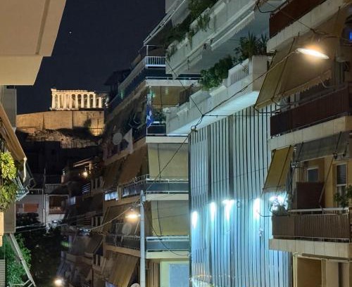 Kinosargous Apartment | Acropolis Path - Elegant Apartment near Plaka