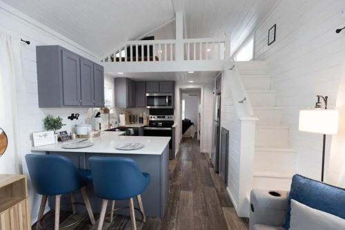 Dover House | Adam & Shirley's Place 109