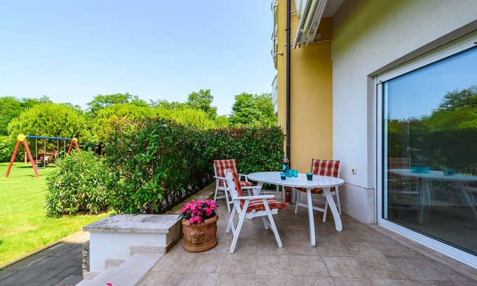 Monterol Apartment | ADRIA house with apartments / Adria APARTMENT C3