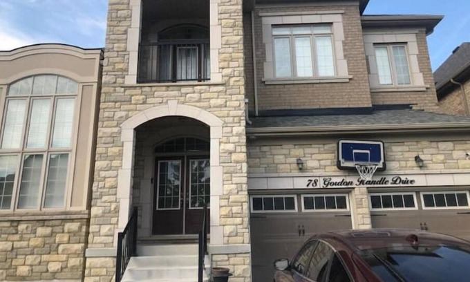 Brampton Apartment | ADTEE Place