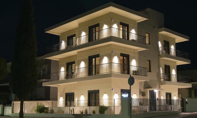 Markopoulon Apartment | Aellō luxury apartments