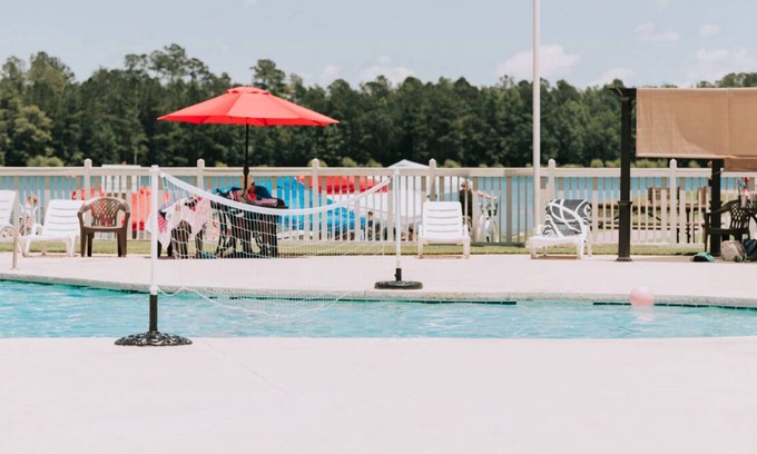 Longs House | Affordability Meets Comfort! Parking, Pets Allowed Near Alligator Adventure-