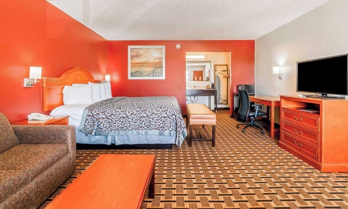 Vernon Hotel | Affordable Pet-Friendly Stay Along Hwy 287 – Ideal for Business and Leisure
