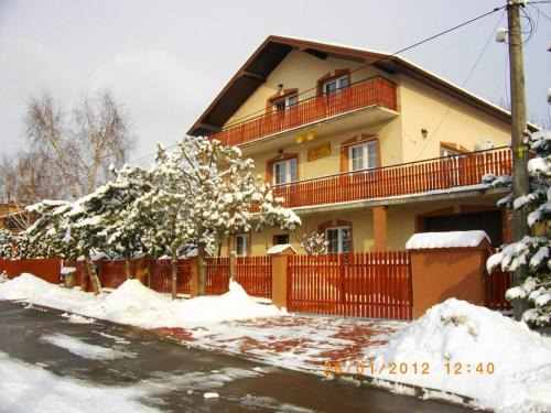 Tarnow House | AGAWA NOCLEGI