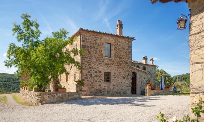 Montalcino Villa | Agriturismo Pertimali