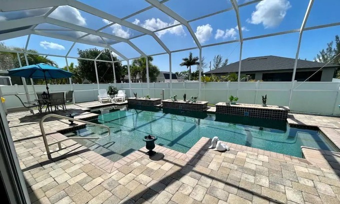 Pelican House | Agualinda Villa Private Oasis w/Heated Salt Pool
