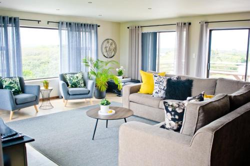 Aston Bay House | Aguia-Vista Paradise Bliss, 3BR, Pool, Beach Walk