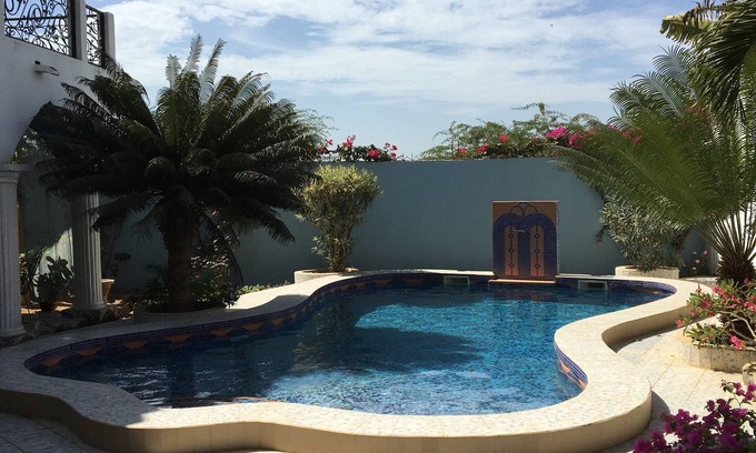 Mbour House | Air-conditioned double suite SEA VIEW, pool, garden, patio, terraces